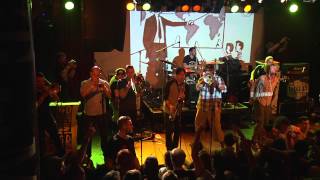 Watch Big D The Kids Table 51 Gardner video