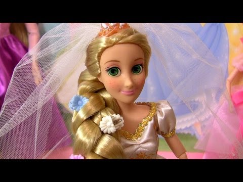 Tangled on Tangled Ever After Rapunzel Doll Enrolados Para Sempre Boneca Disney
