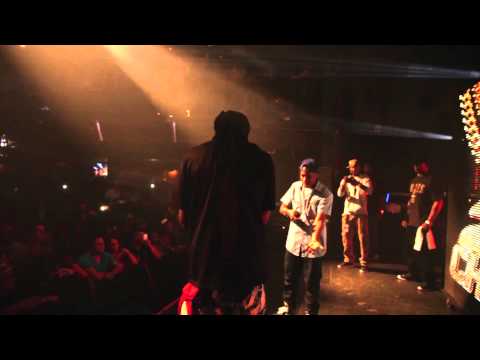 Currensy & 2 Chainz Perform "Capitol" At The House Of Blues In New Orleans!