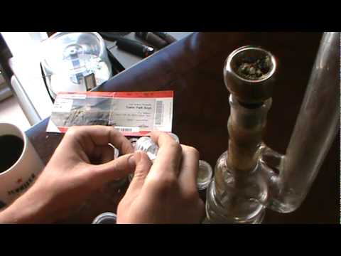 STONER SUNDAY Shake Bake : The WEED Report