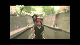 Watch Aswad Follow 99 video