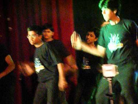 Gaurav Kuwait performs in Kudiyan Nu Thagle in Dancing Divas...