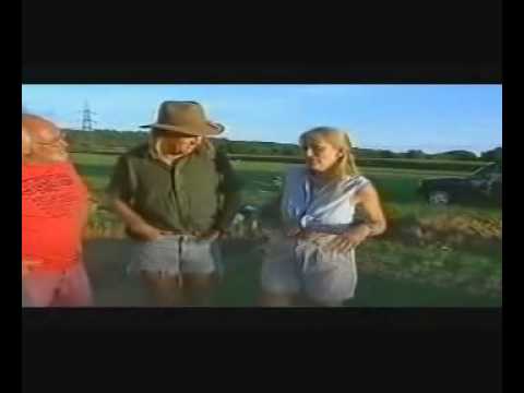 carenza lewis time team carenza lewis knotted shirt youtube carenza lewis time team carenza lewis knotted shirt youtube