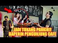 JADI TUKANG PARKIR! BAPERIN PENGUNJUNG CAFE CANTIK