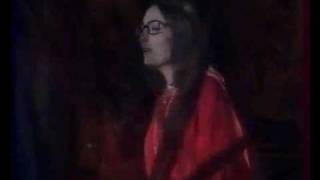 Watch Nana Mouskouri La Fin Du Voyage video