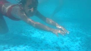 Sony Xperia® Z Under the Water