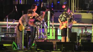 Watch Richard Thompson The Calvary Cross video