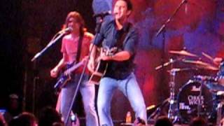 Watch Chuck Wicks Better On The Floor video