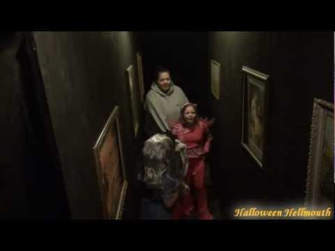 2011 Haunted House Drop Panel Hallway Scare Video (Hellmouth...