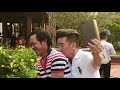 Hành động bất ngờ của Đàm Vĩnh Hưng khiến Hoài Linh phì cười