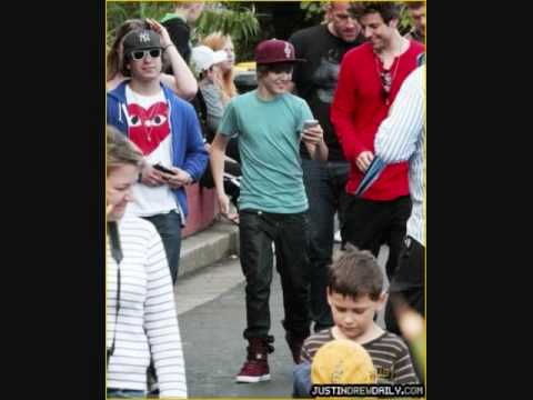 justin bieber concert 2011 australia. Justin Bieber Sydney Australia- Zoo and Lunch