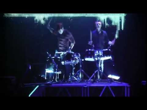 Скачать музыку blue stahli corner