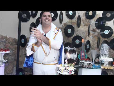 Festa Retro 607080 tema Elvis Presley.