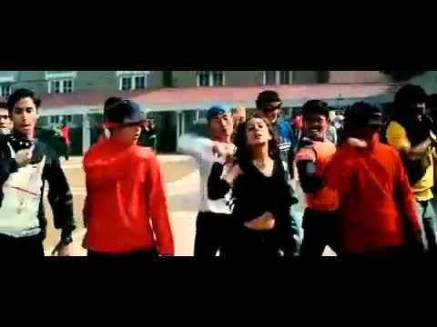 YouTube - Chale Jaise Hawaien-Main Hoon Na _HD_starrrrr