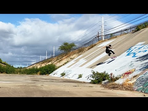 SKATING A GIGANTIC DRAINAGE DITCH