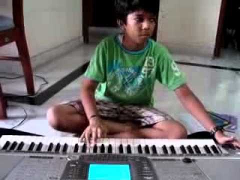 Varun Keyboard Carnatic endaro mahanubhavulu.flv