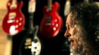  Metallica's Kirk Hammett At Guitar