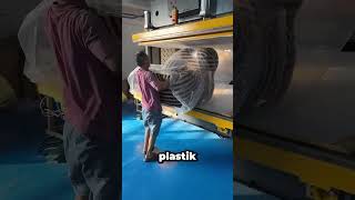 Dev Koltuk Nasıl Bu Kadar Küçük Kutudan Çıkıyor?