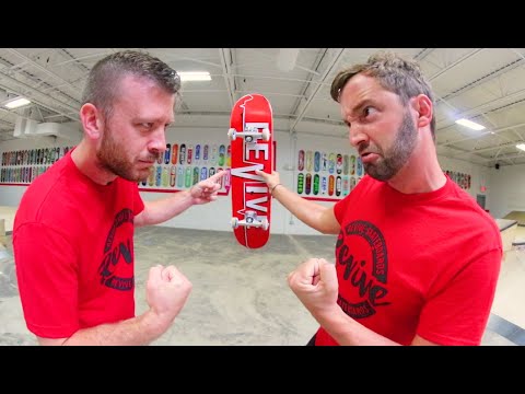 Kid Size Skateboard Game Of S.K.A.T.E.! / Andy Schrock Vs Justin Lonaker