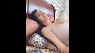 Diana Dee Lagi Baring Diranjang Bikin Lemes