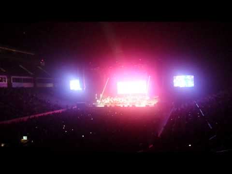 Gulabi ankhein - Sonu Nigam Live