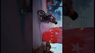 Asker Eğlenti̇si̇nde Lasti̇k Yakma Hazar Bayrak