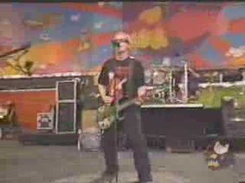 Скачать песню offspring million miles away