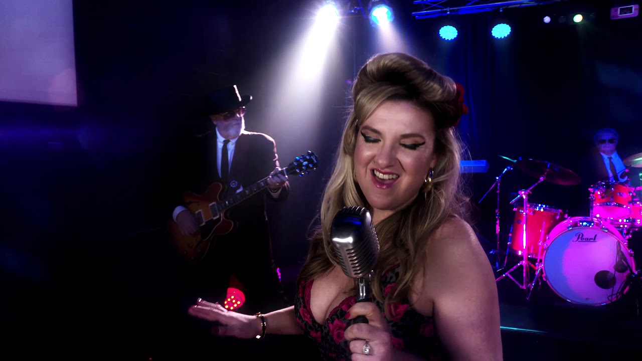 the AMY WINEHOUSE TRIBUTE starring MEGAN WOLF