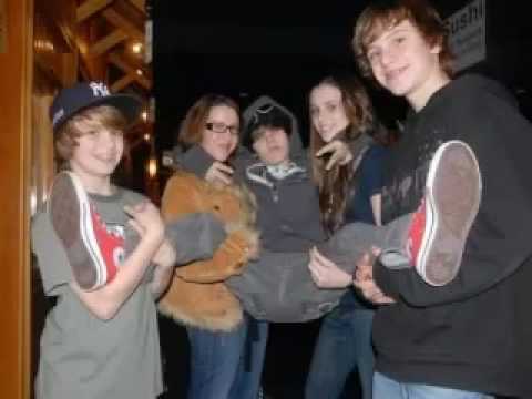 this is justin bieber rare pics sub for more gunna be loads out soon xx 