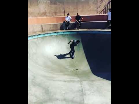 Throwing down in the pool with @chrisrussell_mbk | Shralpin Skateboarding