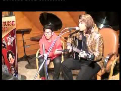 Gulaabi Aankhen (Mohammad Rafi) by Bollywood Singer SAHEB KHAN...