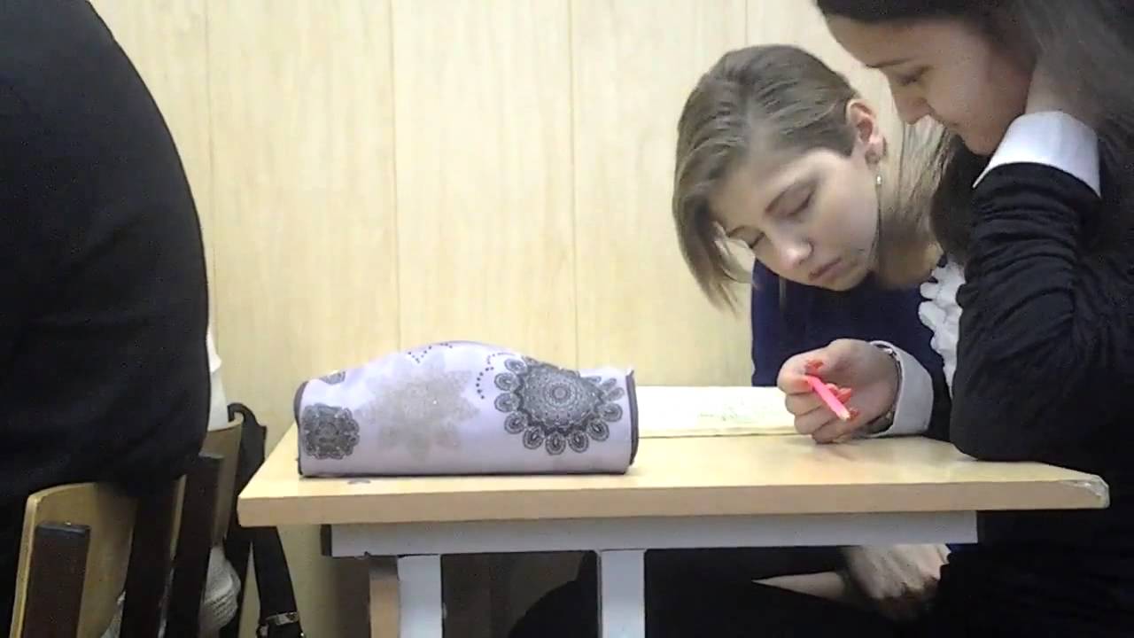 Сидит На Уроке С Вибратором