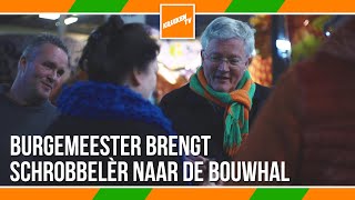 Burgemeester Weterings brengt Schrobbelèr naar de bouwhal - KruikenTv
