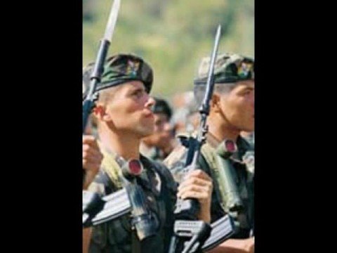 fuerzas especiales de bolivia (condor satinador)