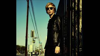 Watch Beck No Distraction video