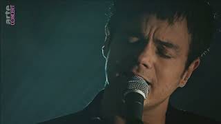 Watch Jamie Cullum Christmas Dont Let Me Down video