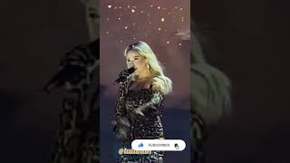 Hadise İstanbul Da Konser Verdi