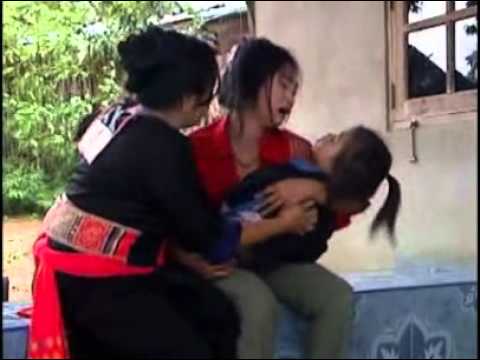 Txij Nkawm Teev Kua Muag PART 2 2/2 (Txhais Huv Moob Leeg) 苗族电影之《眼泪》 第二集