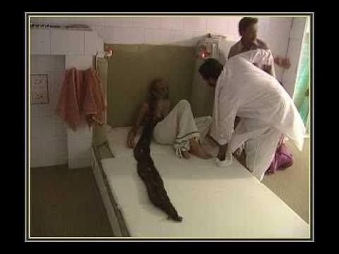 Akhan vich Athro tay peran ch dhamal(2010)