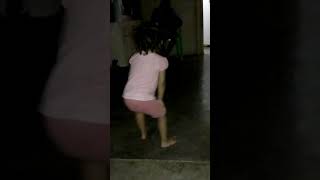 Minha Filha Dançando