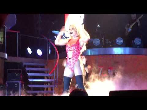 브리트니 스피어스 내한 Britney Spears - Oops!...I did it again (17.06.10)