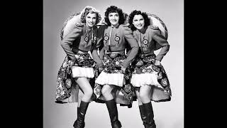 Watch Andrews Sisters Chicos Love Song video