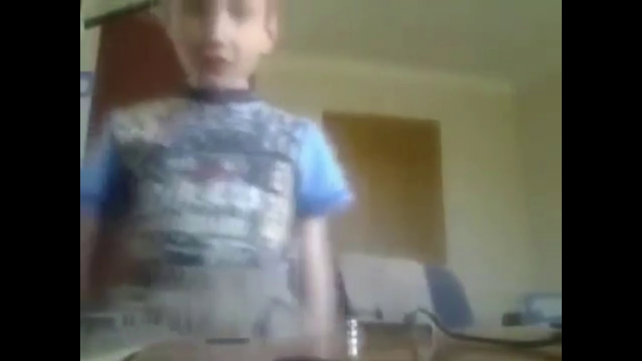 Маленький Подросток Дрочит