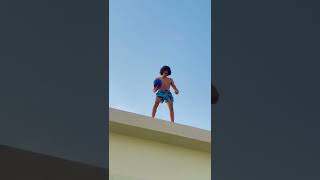 تحدى نشان الكره جوا الباسكت 🏀😂