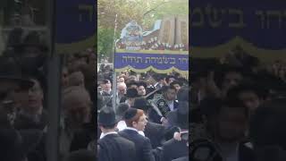 Hachnosas sefer torah in Passaic, NJ
