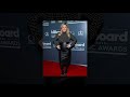 Kelly Clarkson looked every inch the pop music sensation as she flaunted her newly trimmed figure
