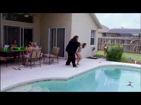 The Girls & Moms Have Lunch At Abby's House In Florida