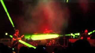 Face To The Floor Live