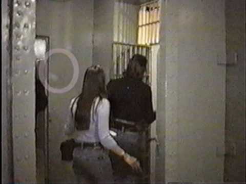 Ghost Adventures S09E13 Old Licking County Jail - YouTube