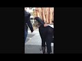 Leggins trasparenti perizoma spettacolo in strada